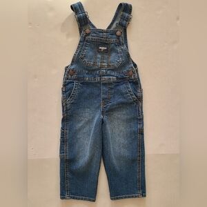 OshKosh B’gosh Denim Overalls 2T Carpenter Blue Adjustable Straps.